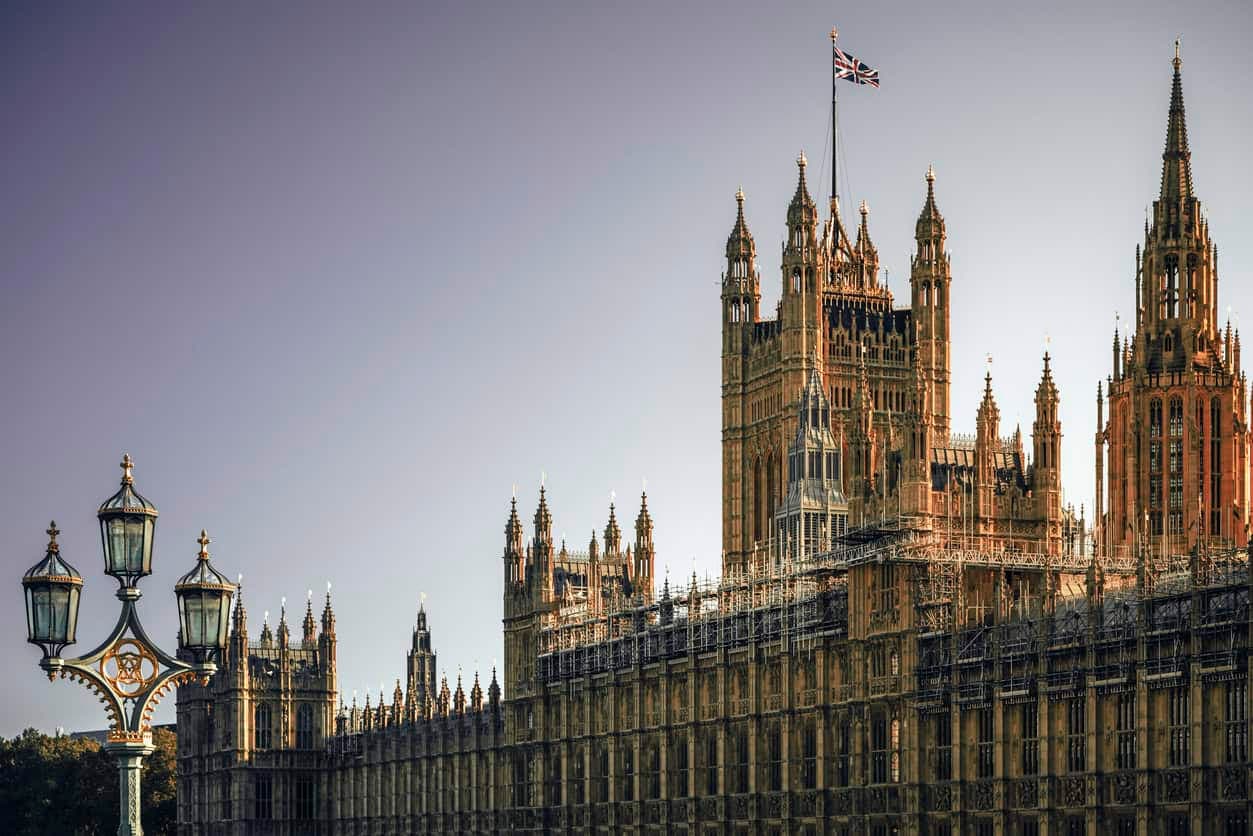 UK Universities' Career Services Crisis: Why 97% of International Graduates Don't Use Them