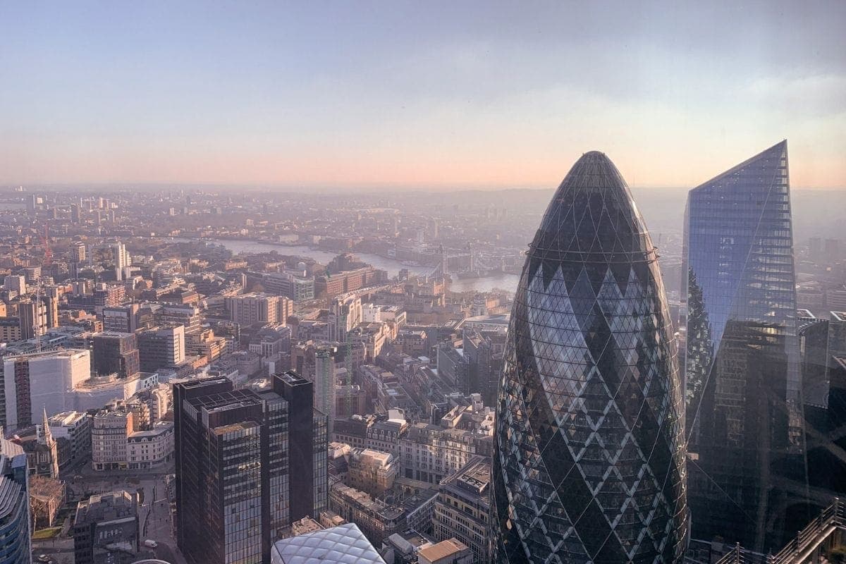 Beyond London: Discover High-Paying Graduate Careers Across the UK