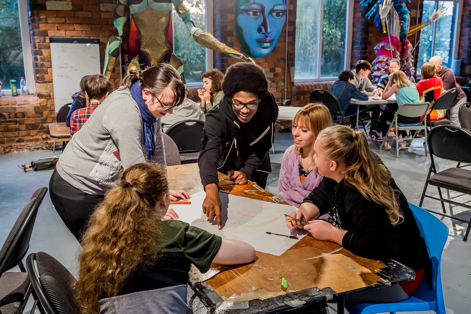 Unlock Your Creative Future: Free Arts Career Course for Oldham Teens!