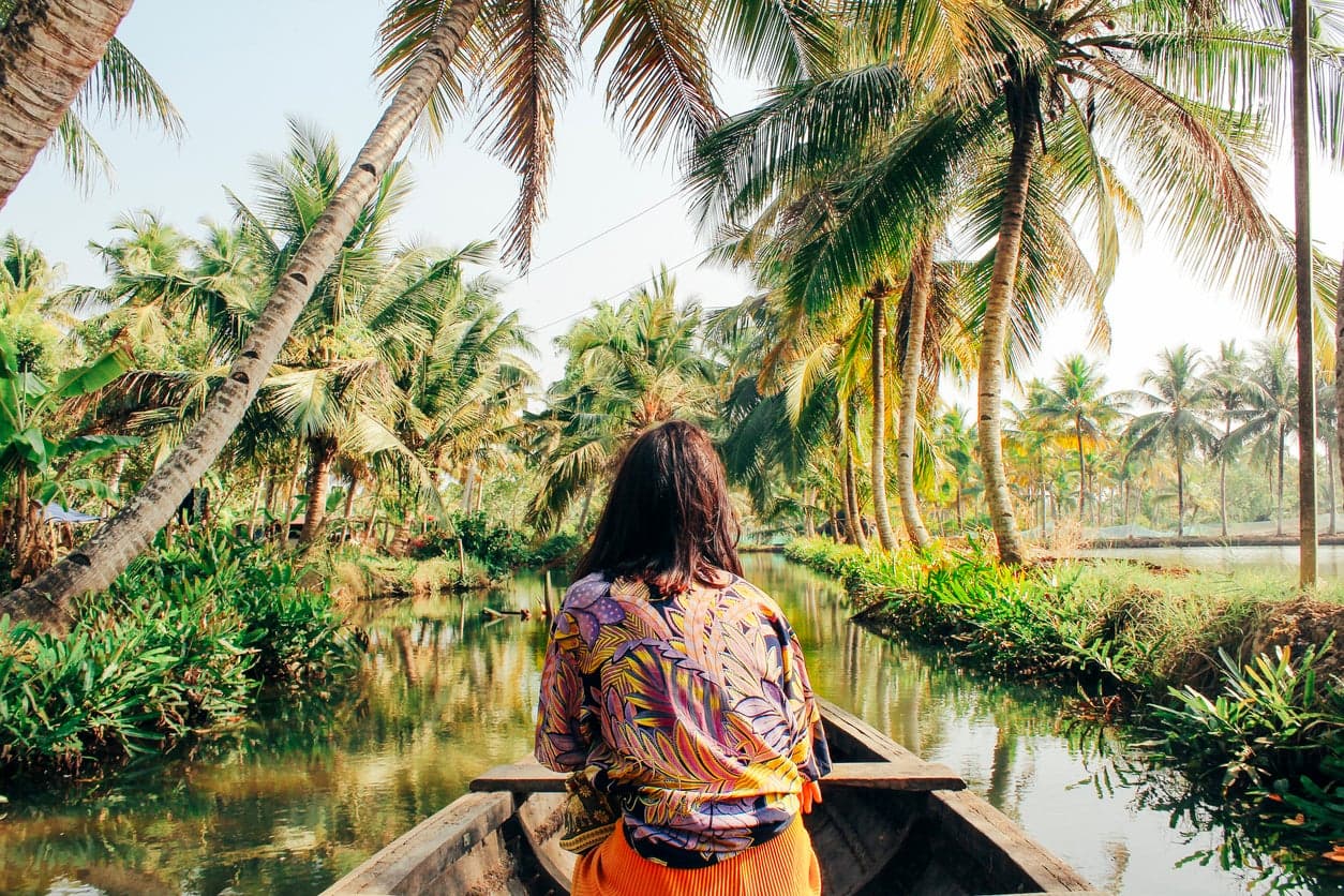 These breaks manifest in diverse forms, from utilising the time between jobs for exploration, to employer-approved leaves, becoming a digital nomad, or simply saving diligently for a months-long adventure