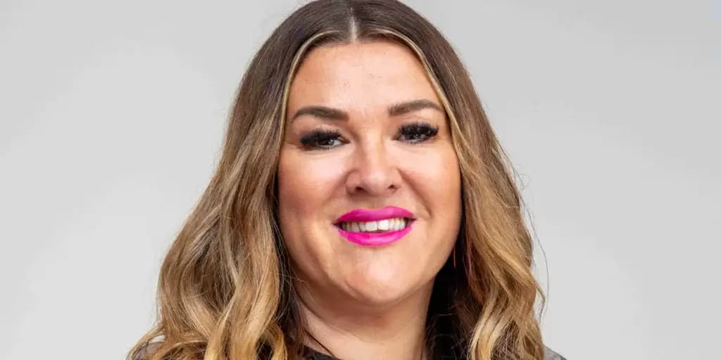 Dawn Bennett, Lovell Homes