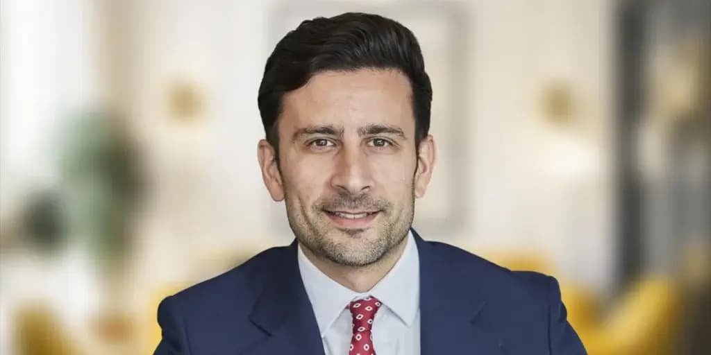 Ashley Gale, Savills